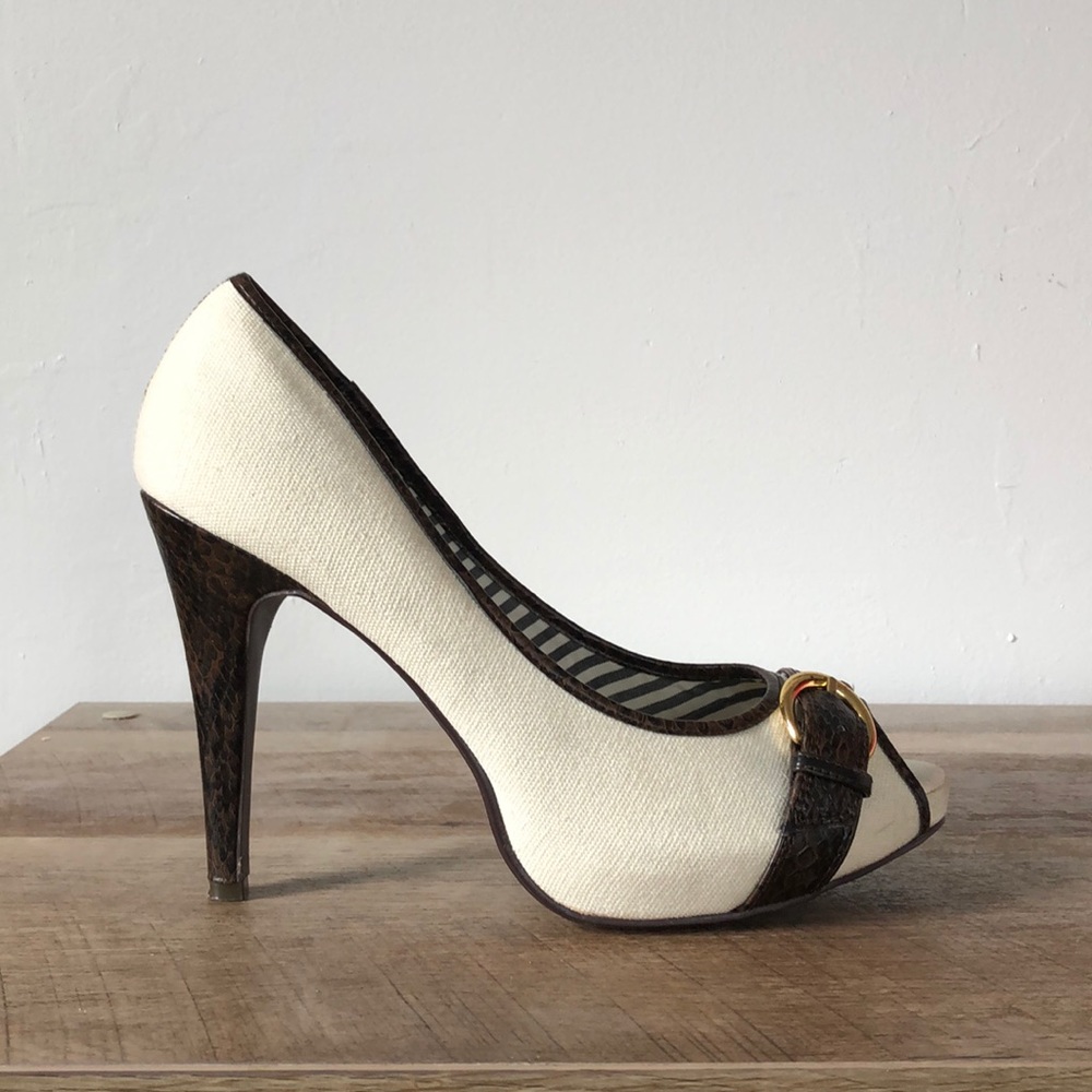 Delicious white and brown snakeskin heels